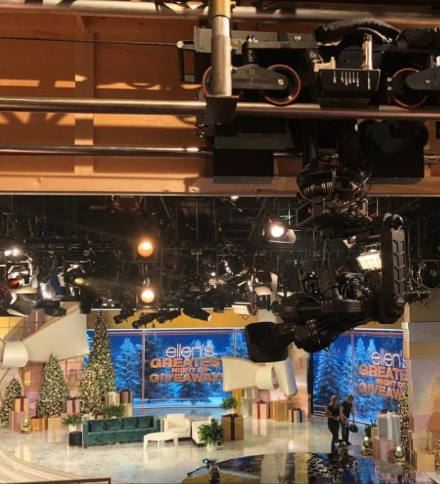 Furio Sky Dolly with a stabilized head on Ellen's Greatest Night of Giveaways